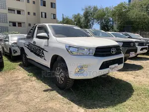 Toyota Hilux 2016 Off white