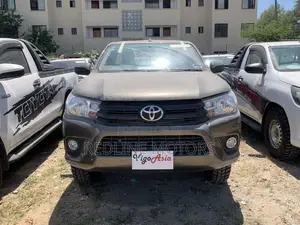 Toyota Hilux 2016 Gold