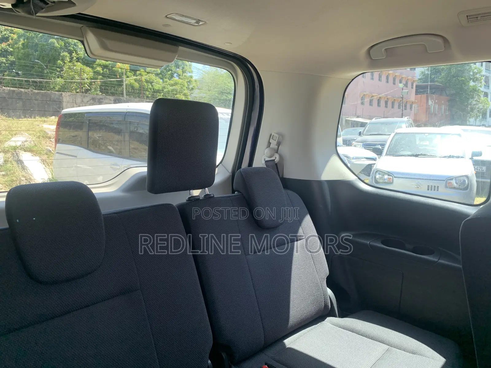 Nissan Serena 2017 Purple