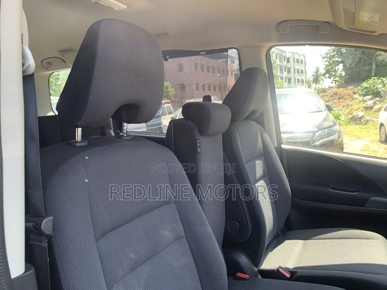 Nissan Serena 2017 Purple