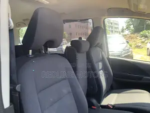 Nissan Serena 2017 Purple
