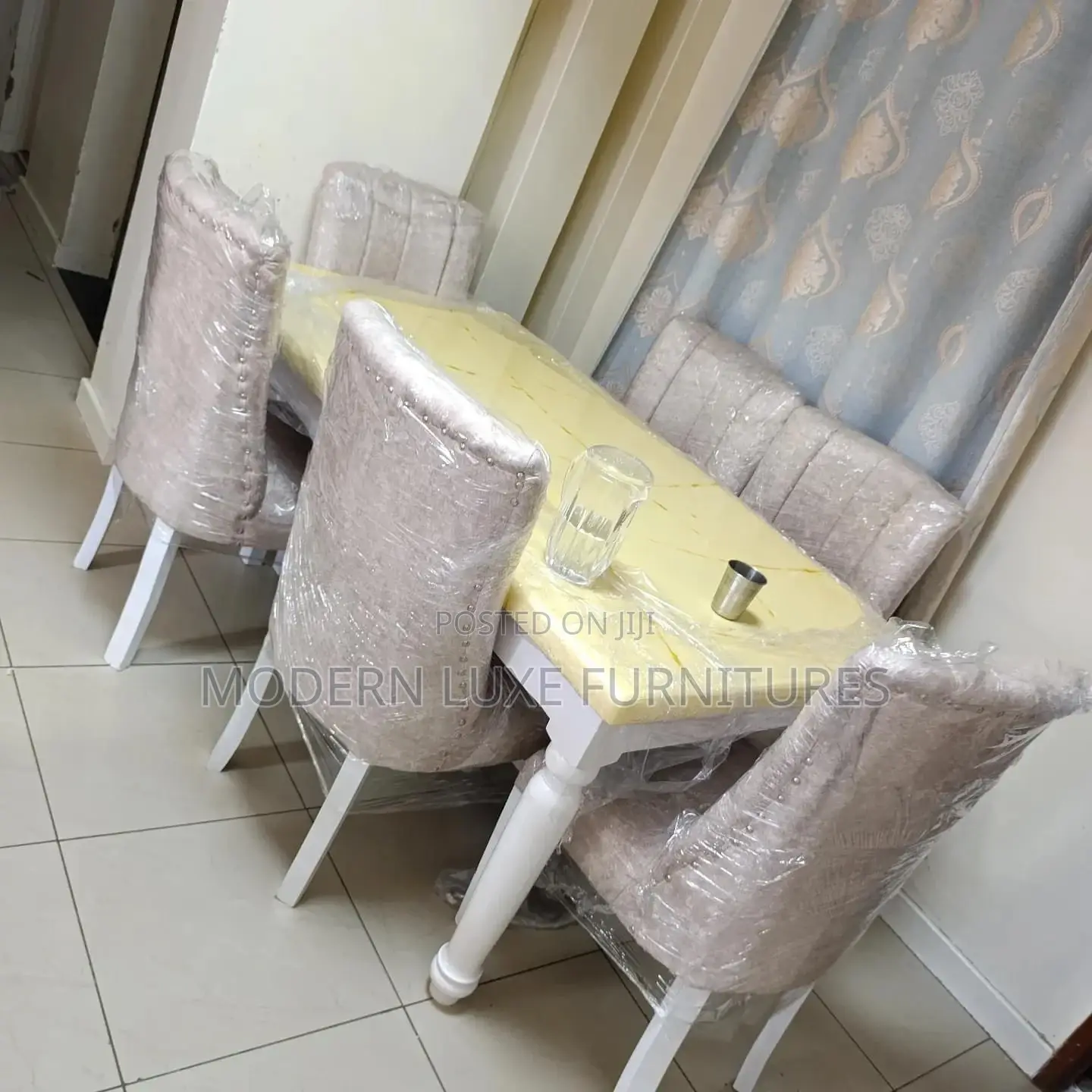 Luxurious 6 Seater Dining Table