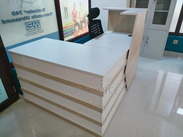 L Shaped Office Desk (Reception)