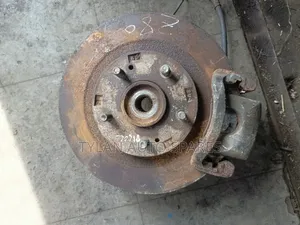 Front Hub Pajero I.O