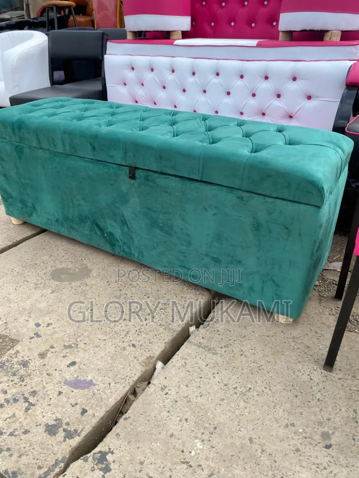 3 Seater Puff With Storage