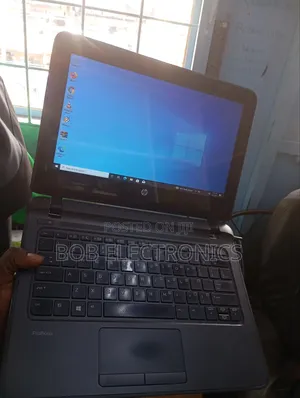 Laptop HP 14-Dq2031tg 4GB Intel Pentium HDD+SSD 320GB