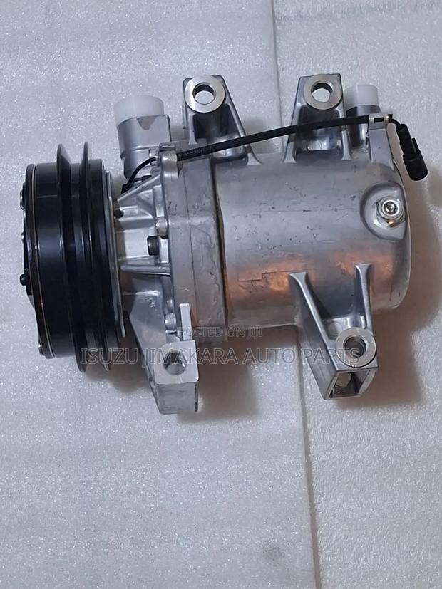 Isuzu Dmax Ac Pump 2012 - main view