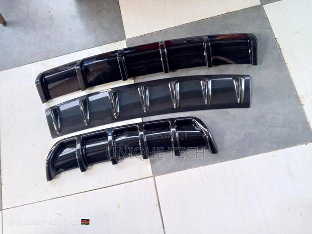 Stylish Universal Fit Rear Diffuser for Cars