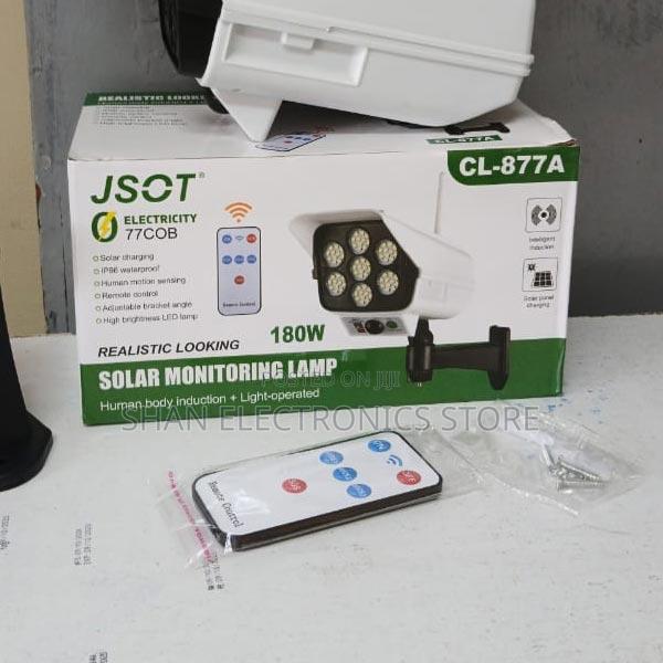 Outdoor Waterproof Ip66 Solar Security Sensor Led Dummy CCTV