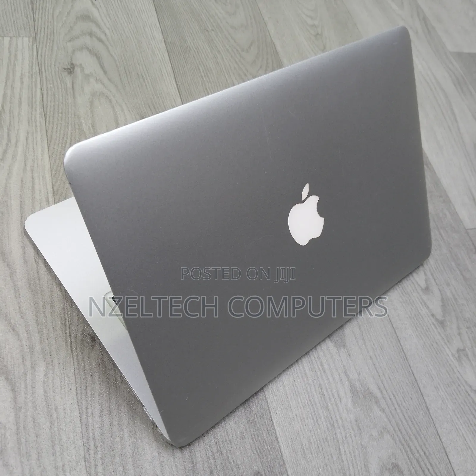 Laptop Apple MacBook Air 4GB Intel Core I5 SSD 128GB
