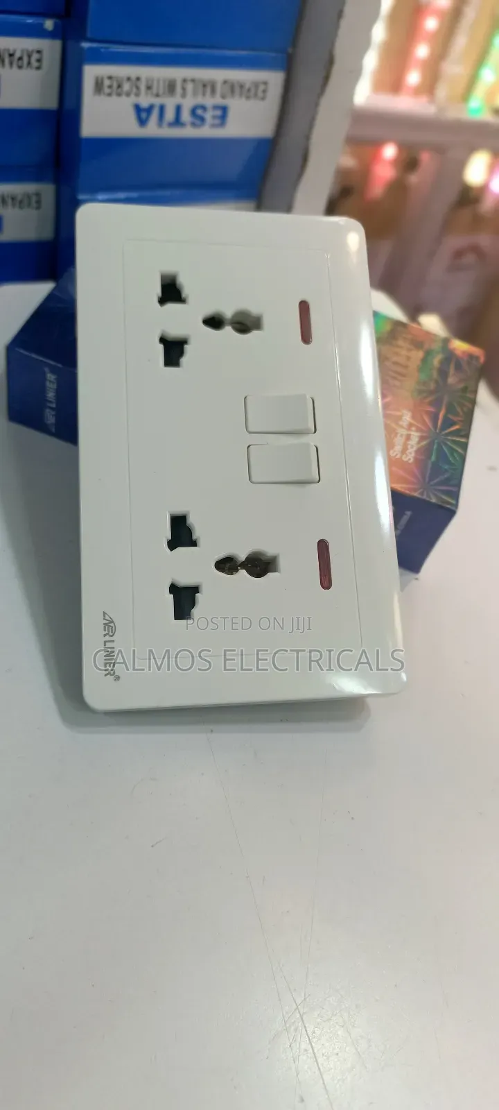 Twin Sockets Universal