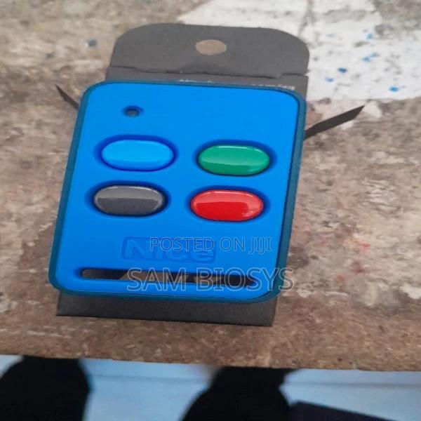 Nice Gate Remote Button - main view