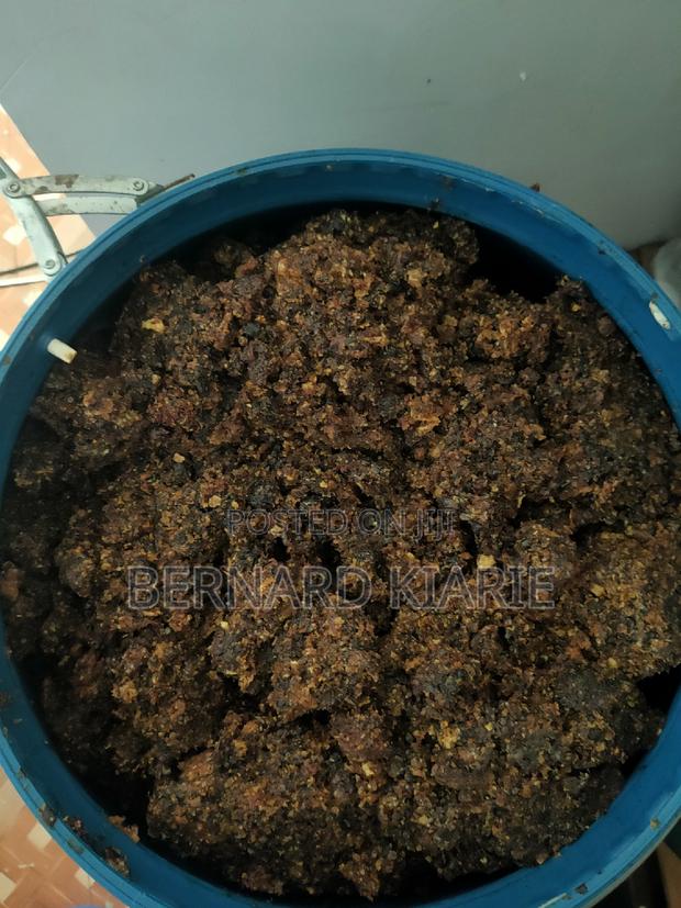 Unprocessed Honey Wax - main view