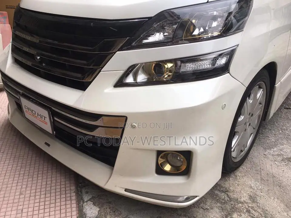 Vellfire Z/Zr Modelista Tourer Grille Black Aero+Camera
