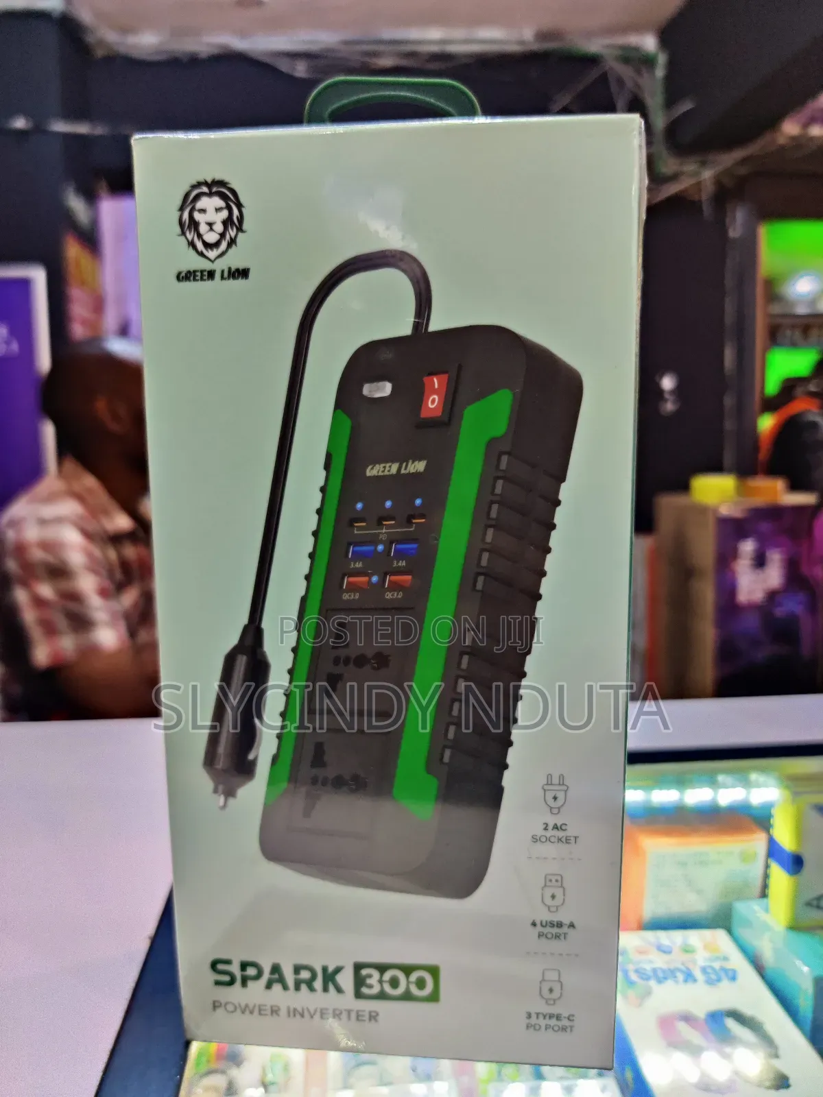 Green Lion Spark 300 Power Inverter