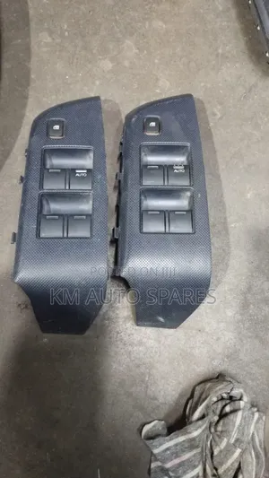 Honda Fit Main Power Window Switch.