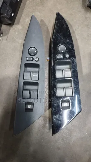 Mazda Axela Main Power Window Switch, Old Model.