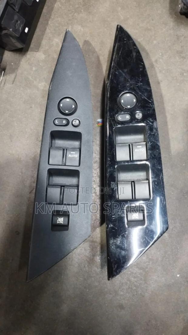 Mazda Axela Main Power Window Switch, Old Model.