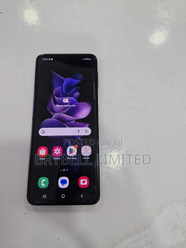 Samsung Galaxy Z Flip3 5G 256 GB Black - main view