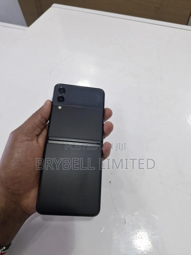 Samsung Galaxy Z Flip3 5G 256 GB Black - thumbnail 4