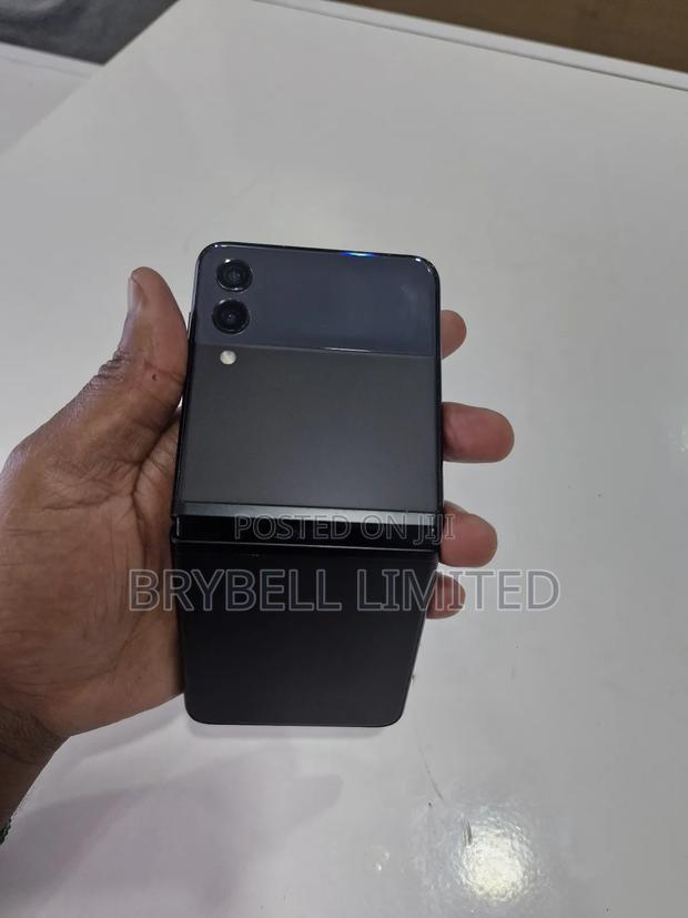 Samsung Galaxy Z Flip3 5G 256 GB Black - thumbnail 3