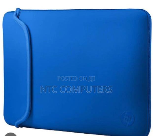 HP Black/Blue Neoprene Sleeve 15.6" - V5C31AA