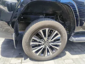 Lexus LX 2018 Black