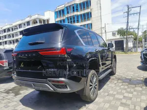 Lexus LX 2018 Black