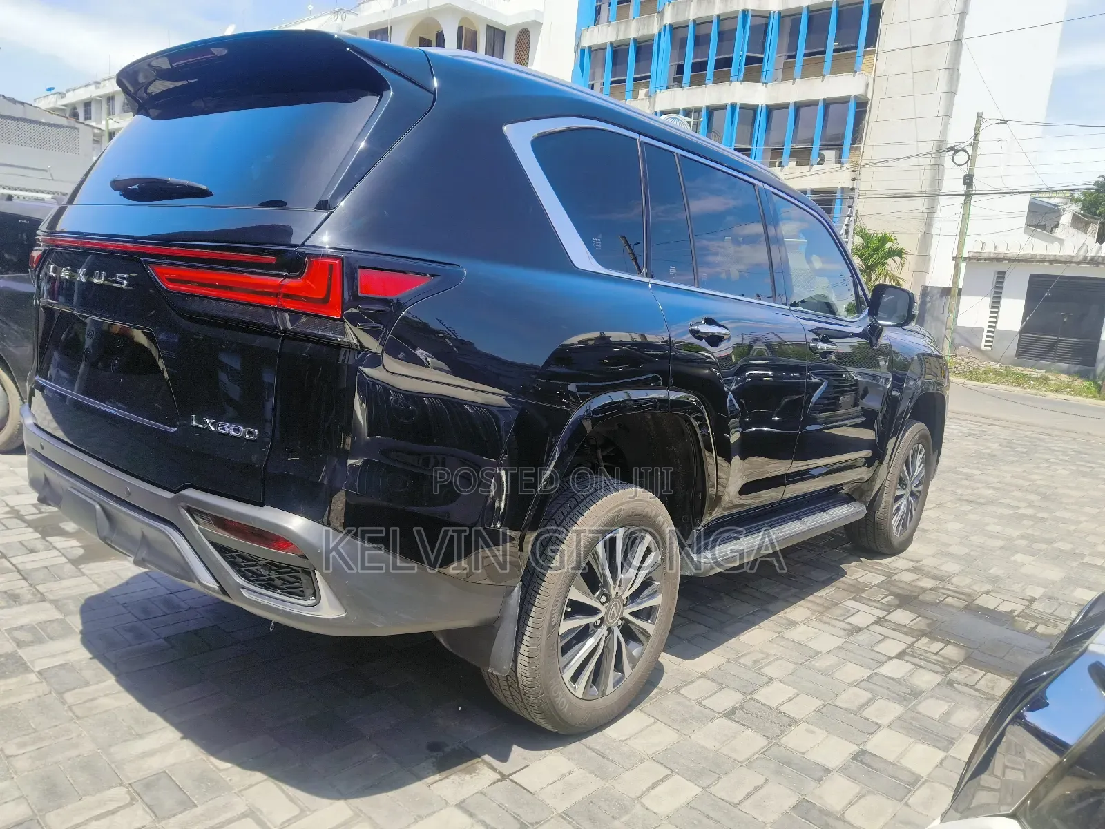 Lexus LX 2018 Black