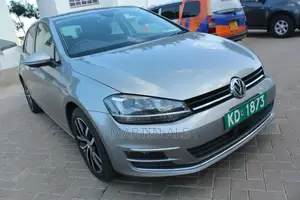 Volkswagen Golf TSI S 4-Door FWD 2017 Silver