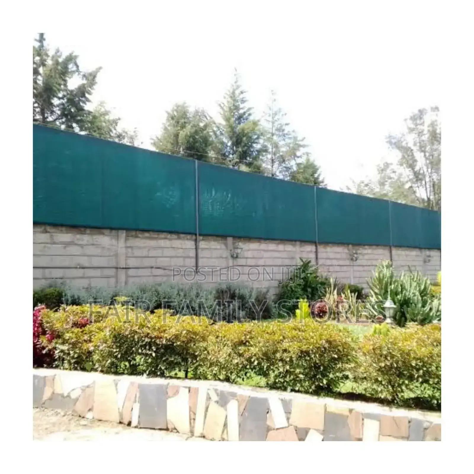 Privacy Fencing Net 90%. Light Duty