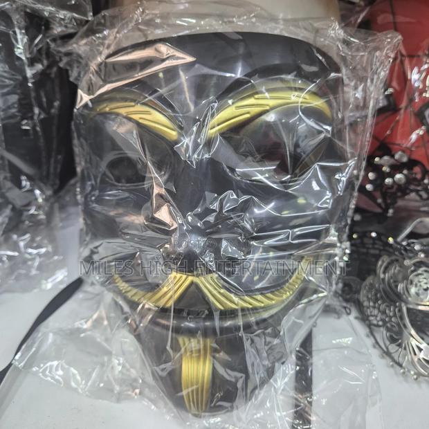 Halloween Vendetta Masks - main view