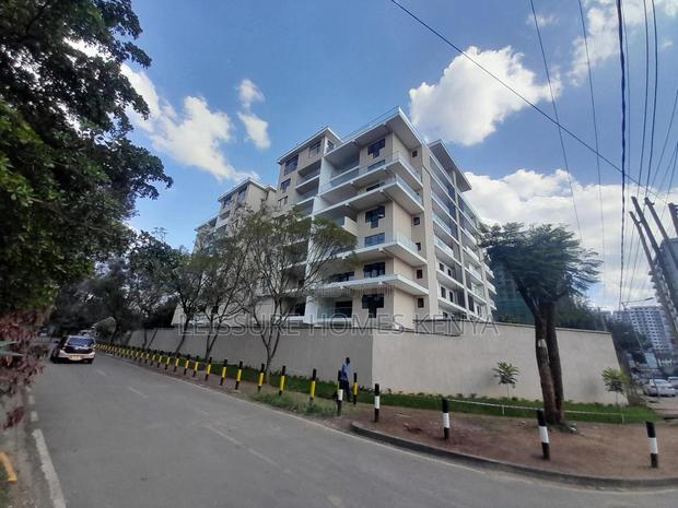 3bdrm Apartment in Lavington for sale - main view
