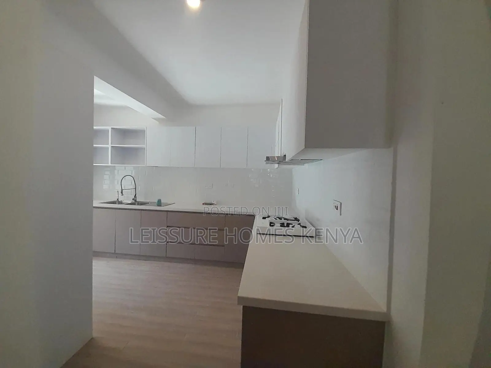3bdrm Apartment in Lavington for sale