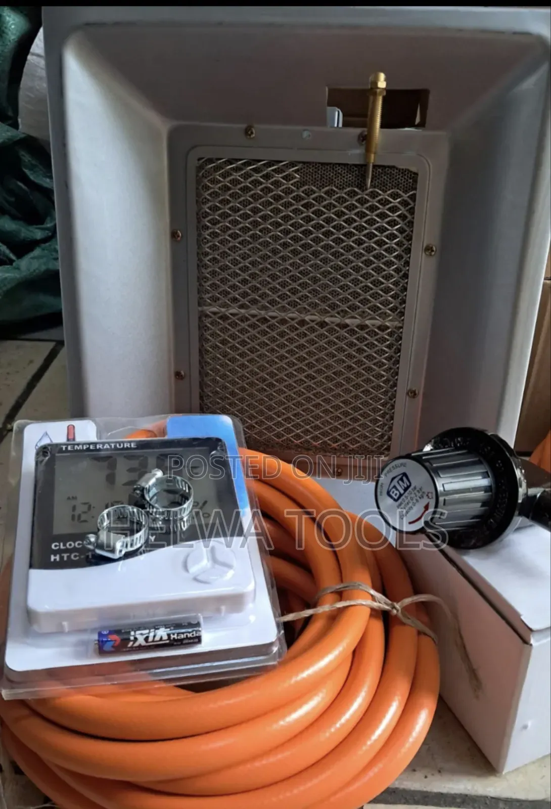 Complete Gas Brooder With Humidity Thermometer