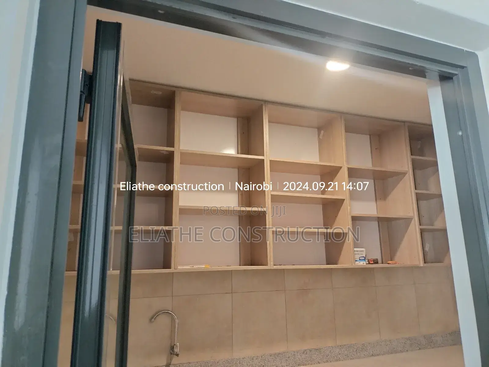 Construction Site Management and Supervisor