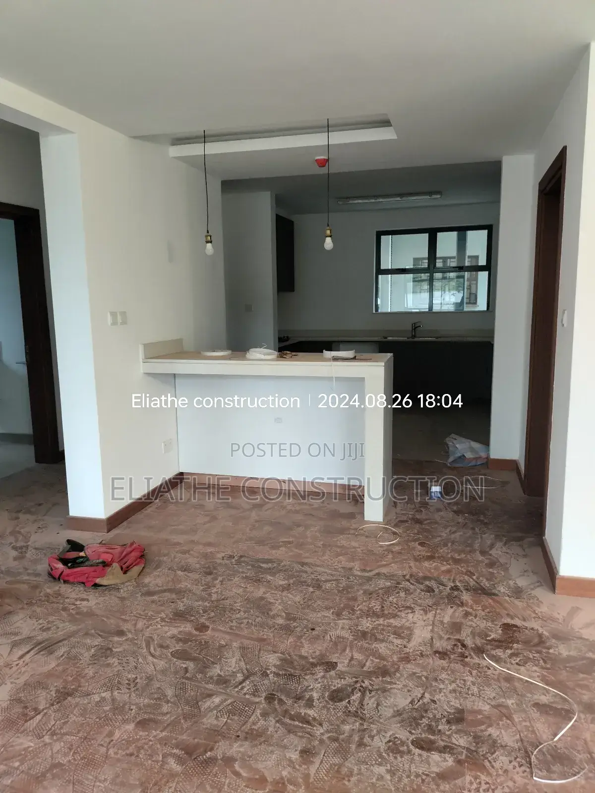 Construction Site Management and Supervisor