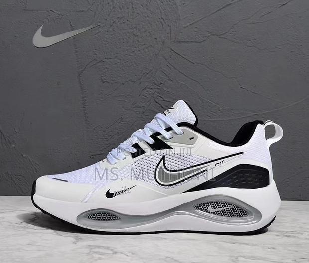 Airmax Zoom Sizes 40-45 - thumbnail 3
