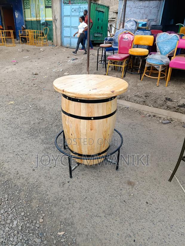Barrel High Bar Table, Plain 
