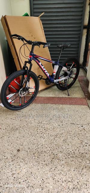 Bikes With Front Shocks Disc Brakes Systems Alloy Rims - main view