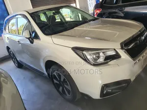 Subaru Forester 2018 White
