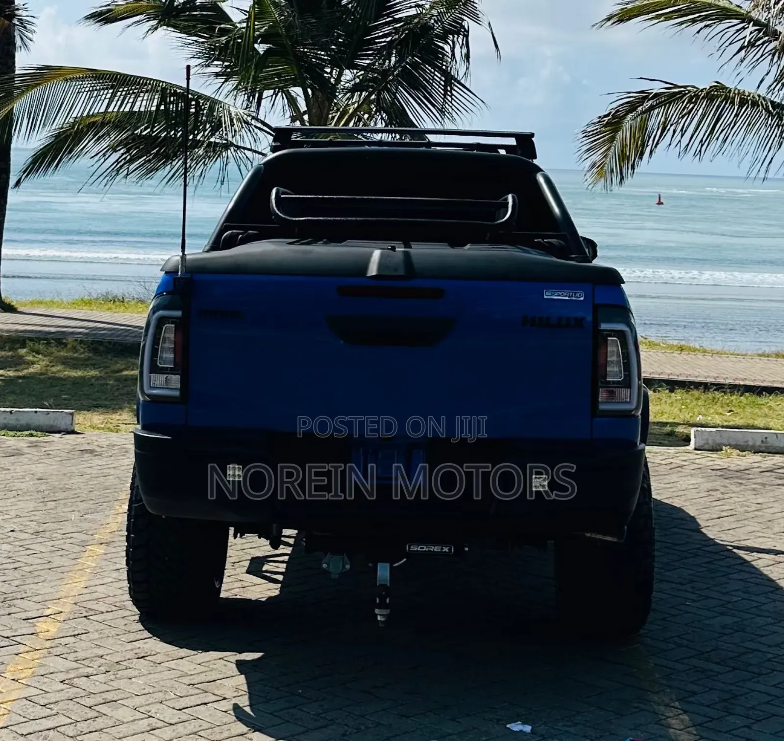 Toyota Hilux 2018 Blue