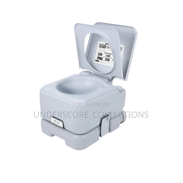 10ltrs Portable Toilet for Temporal Sites or the Sick