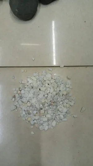Small Sized Decorative Stones