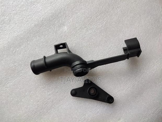 Coolant Water Pipe to Cylinder Head Mercedes W203 2712001352 - thumbnail 2