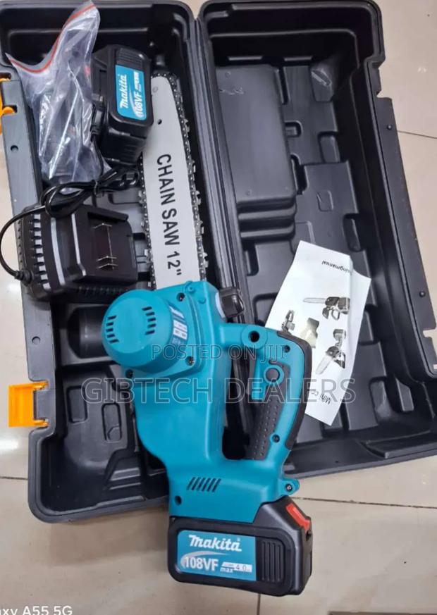 Makita Cordless 12 Inch Chain Saw