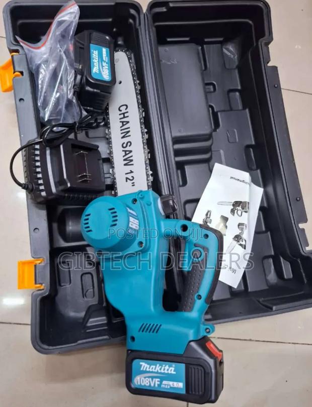 12 Inch Makita Cordless Chainsaw