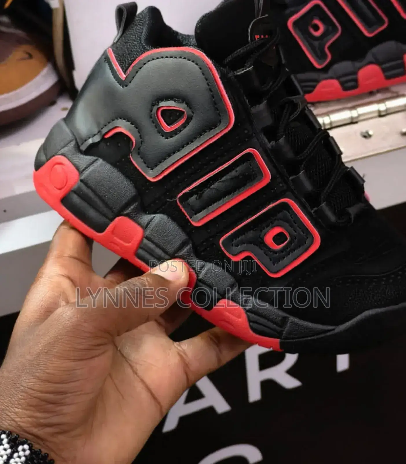 Nike Air Barrage Kids: Kids Shoes