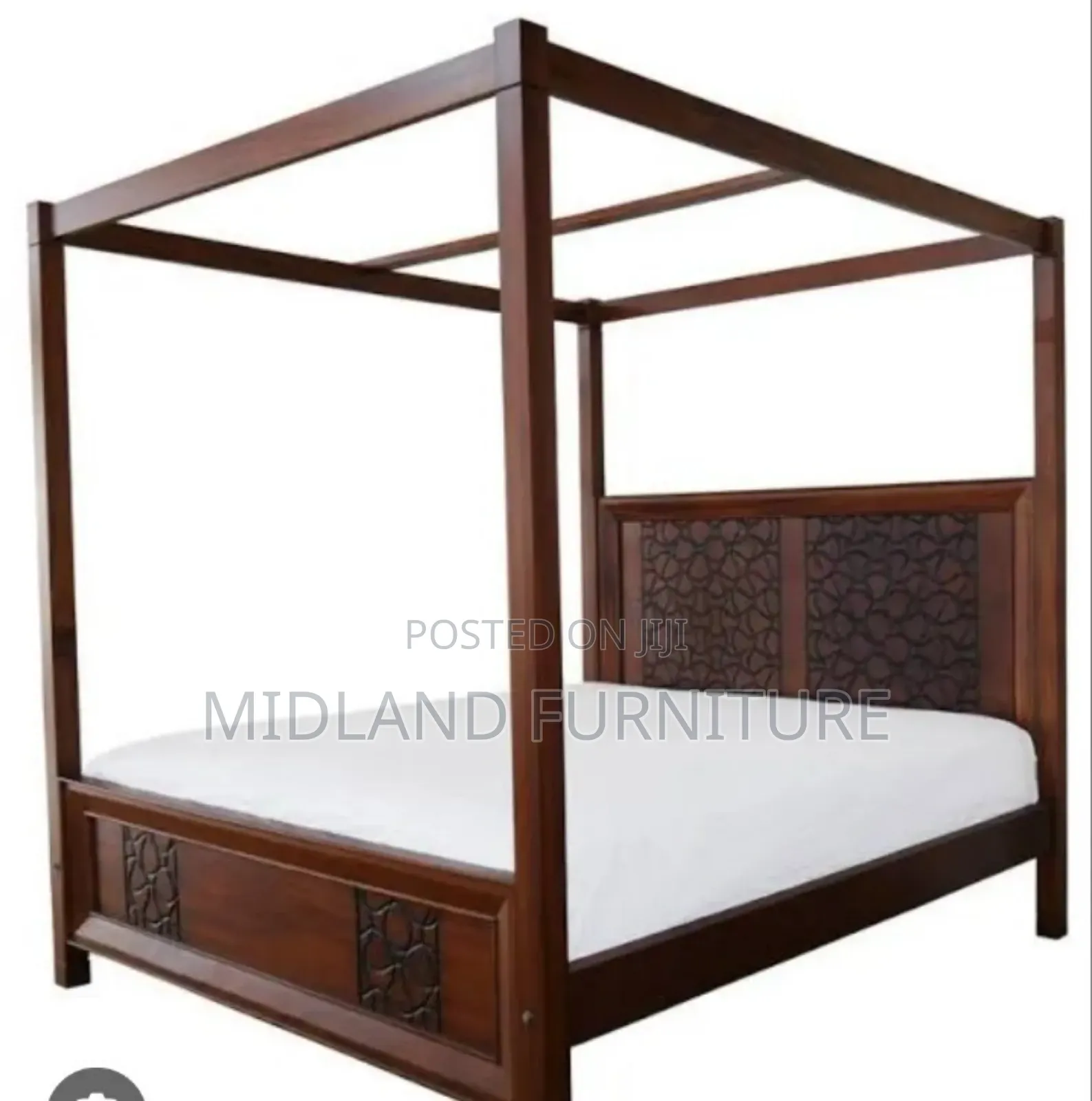 4 Poster Mahogany Beds / Hotel Beds