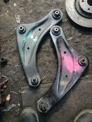 Arms Nissan Juke